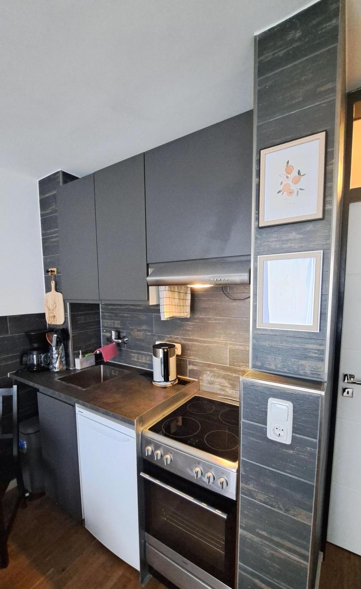 Apartment Living *